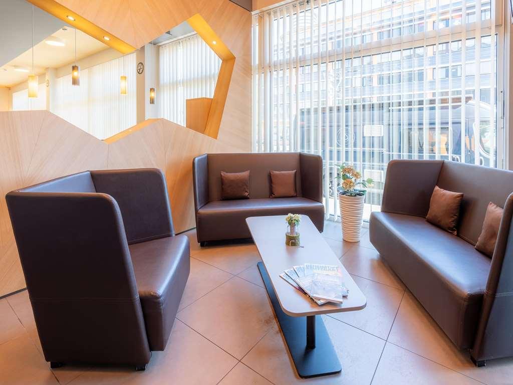 B&B Hotel Stuttgart-Bad Cannstatt Dalaman gambar